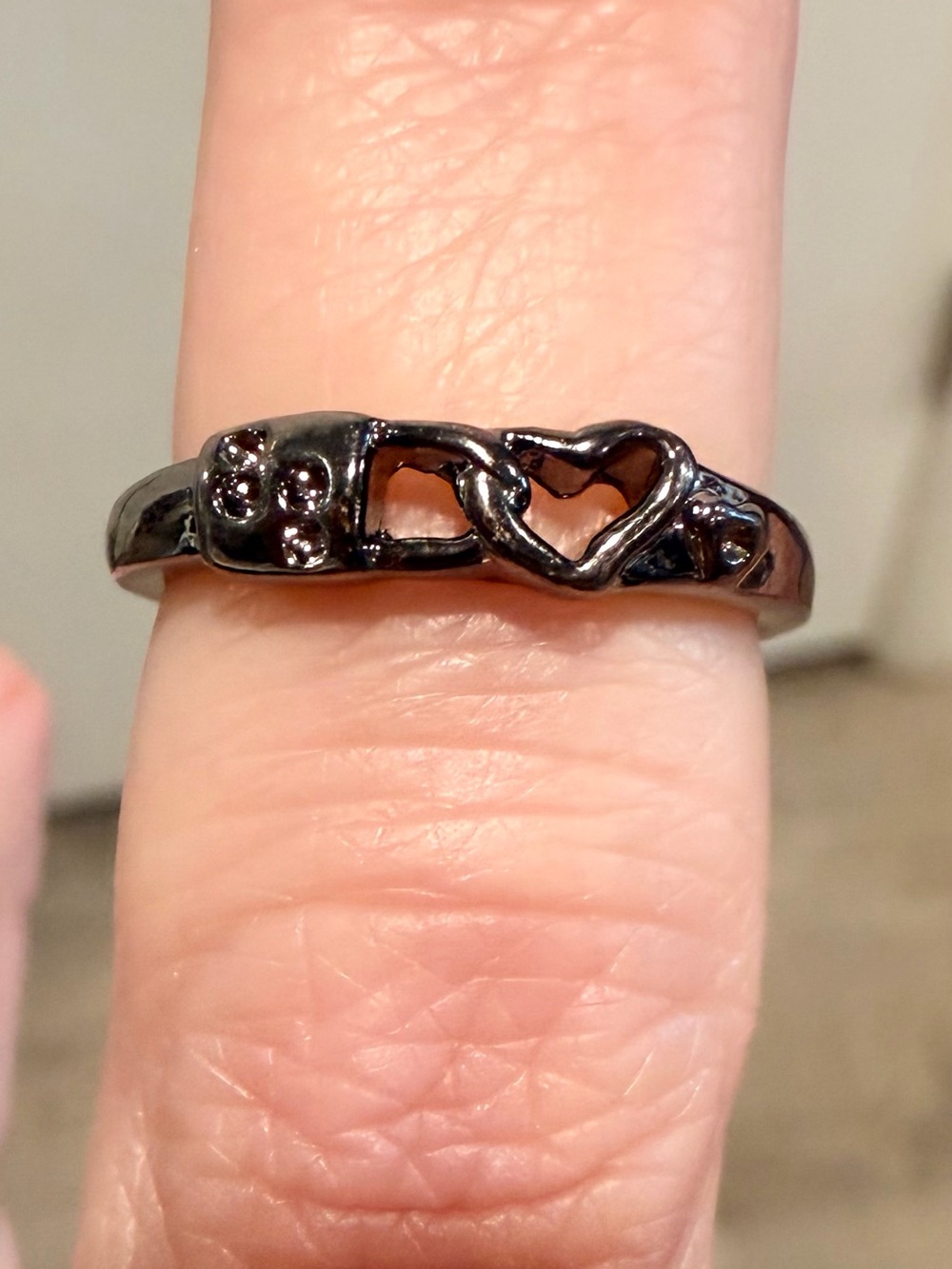 Gunmetal Heart Link and padlock Ring size 5.5